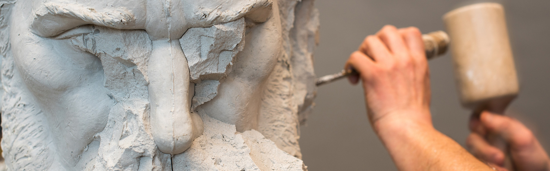 إجازة أساسية في الفنون التشكيلية: النحت